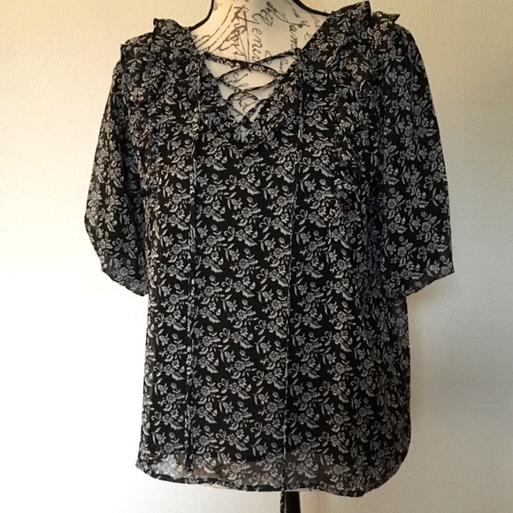 LOFT Tiered Ruffle Collar Puff Sleeve Lace-up Blouse - Picture 4 of 7